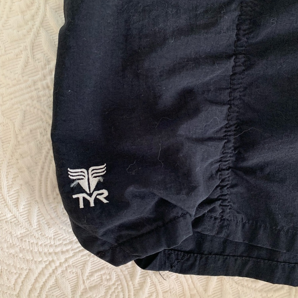 TYR Swim Shorts Men's Size M Black Mesh Liner with Pocket & Drawstring - Picture 6 of 15